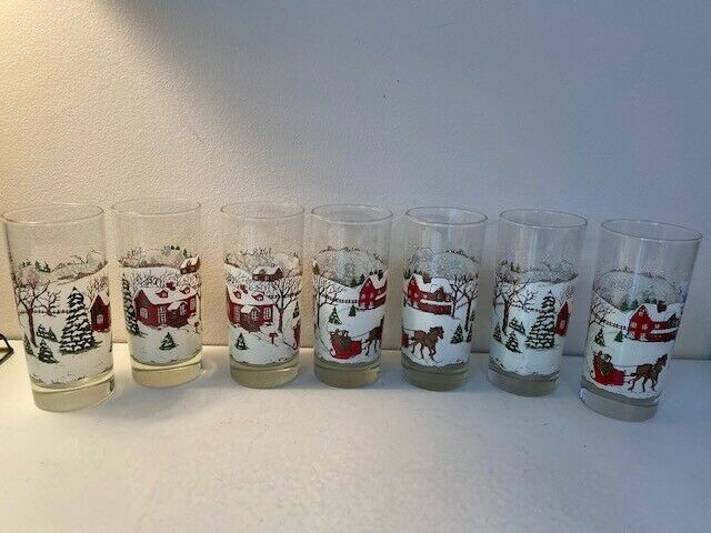 Set Of 7 Vintage Libbey Christmas Winter Countryside Snow Scene Tumblers 6 1/4"